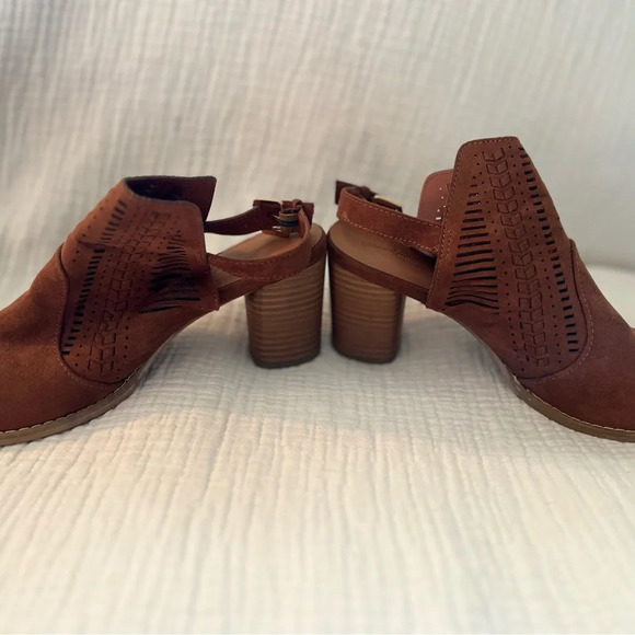 Universal Thread Brown Cognac Suede Open Toe Cutout High Heel Mule Ankle Boot 8 - Picture 6 of 11